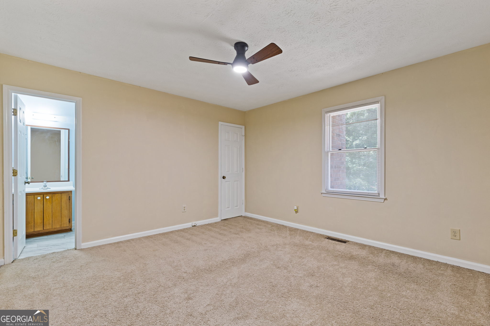 5278 Oakridge Drive Property Photo 18