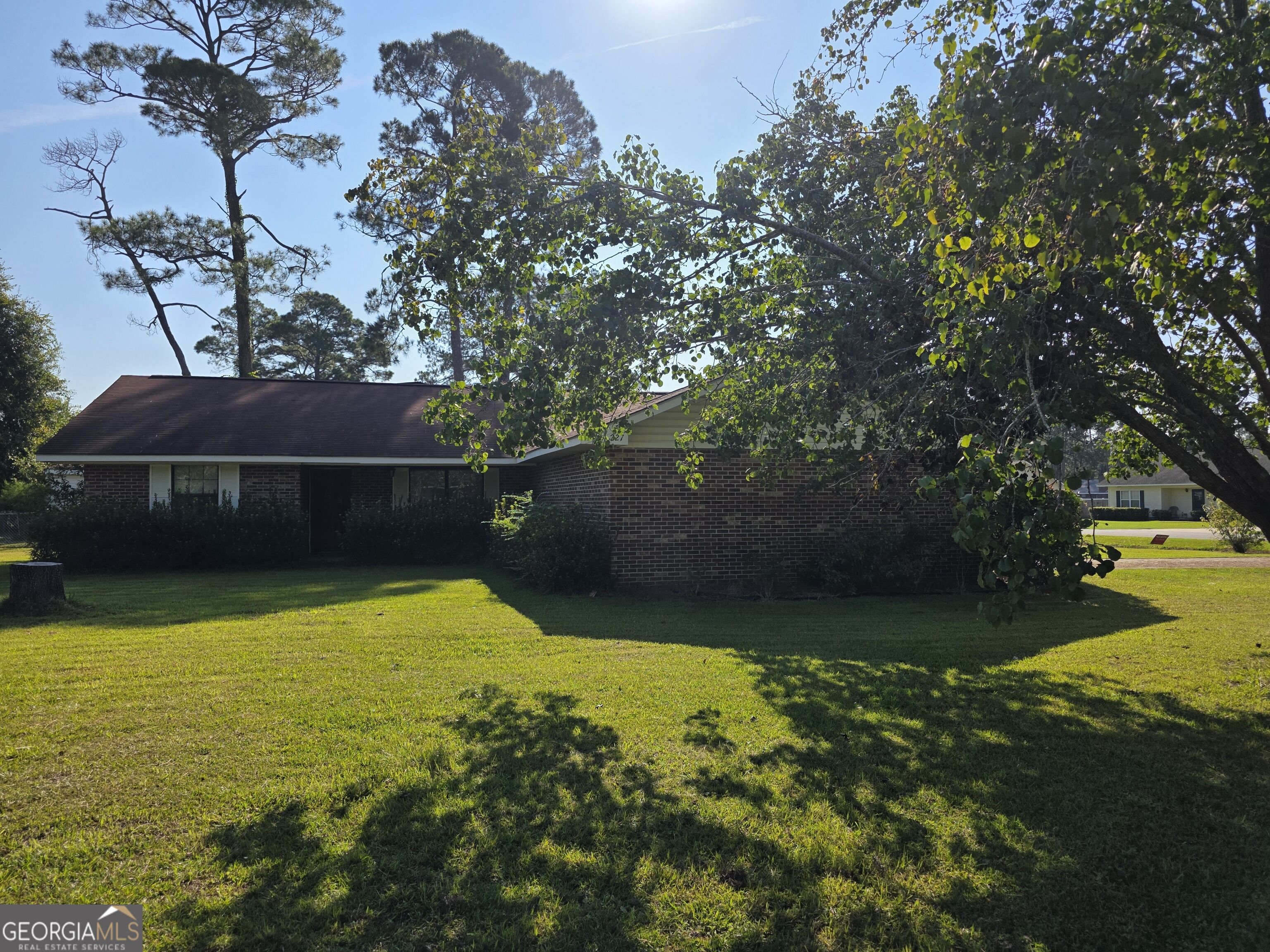 227 Colonial Drive Property Photo 2