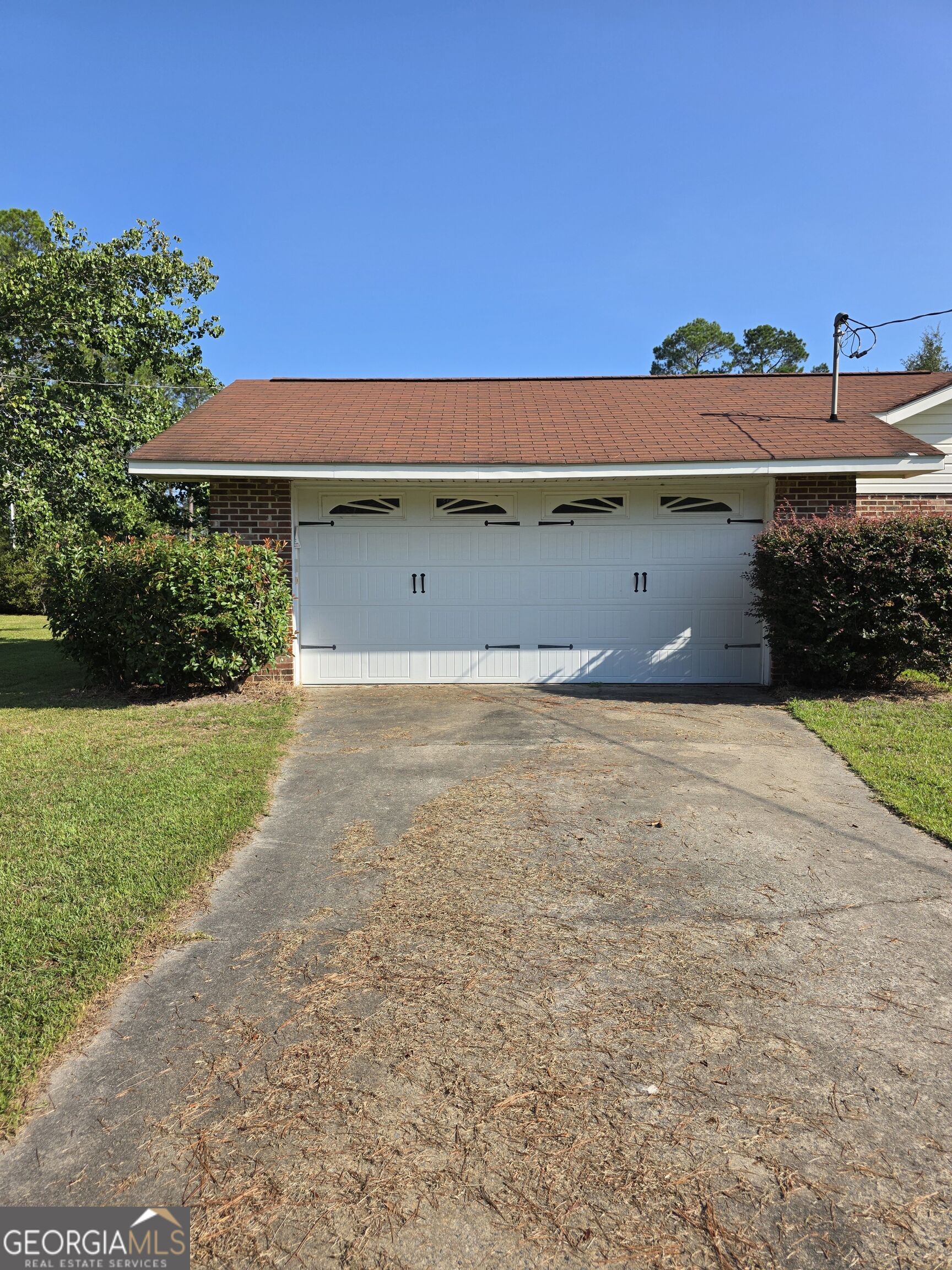 227 Colonial Drive Property Photo 6