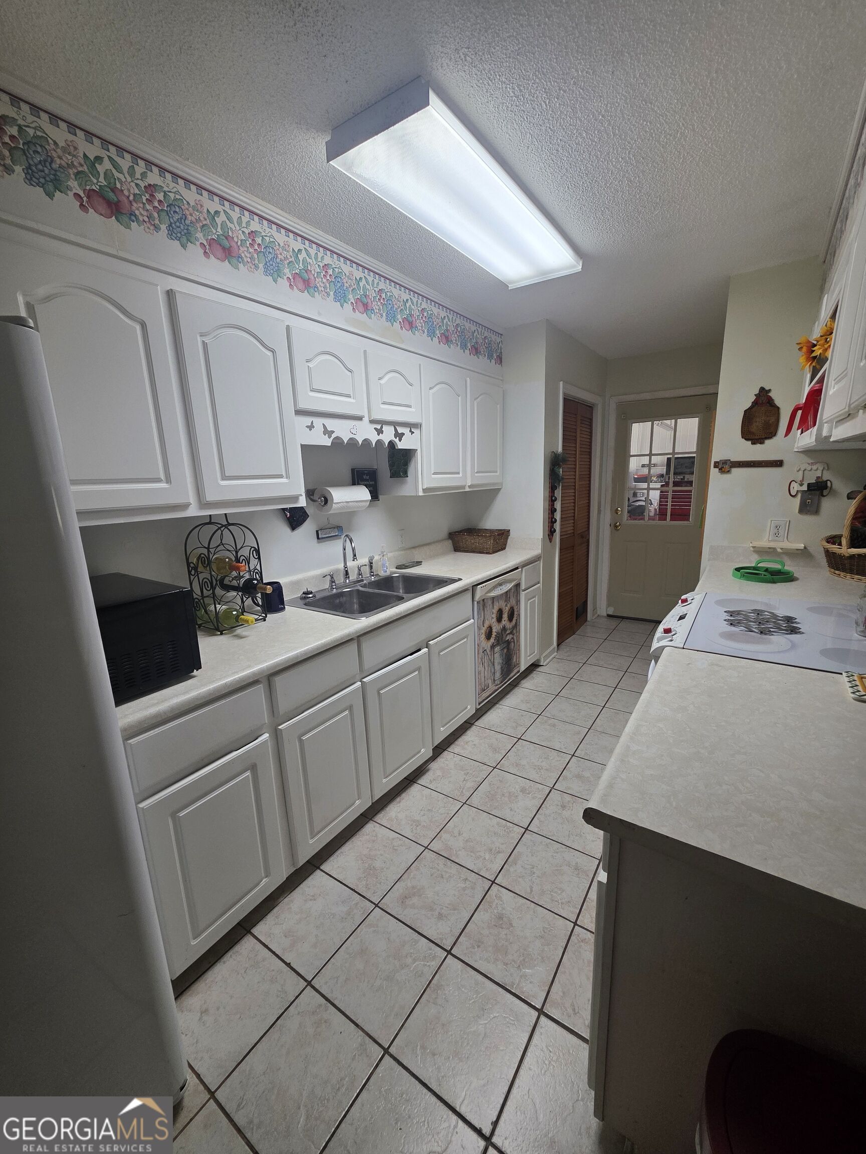 227 Colonial Drive Property Photo 15