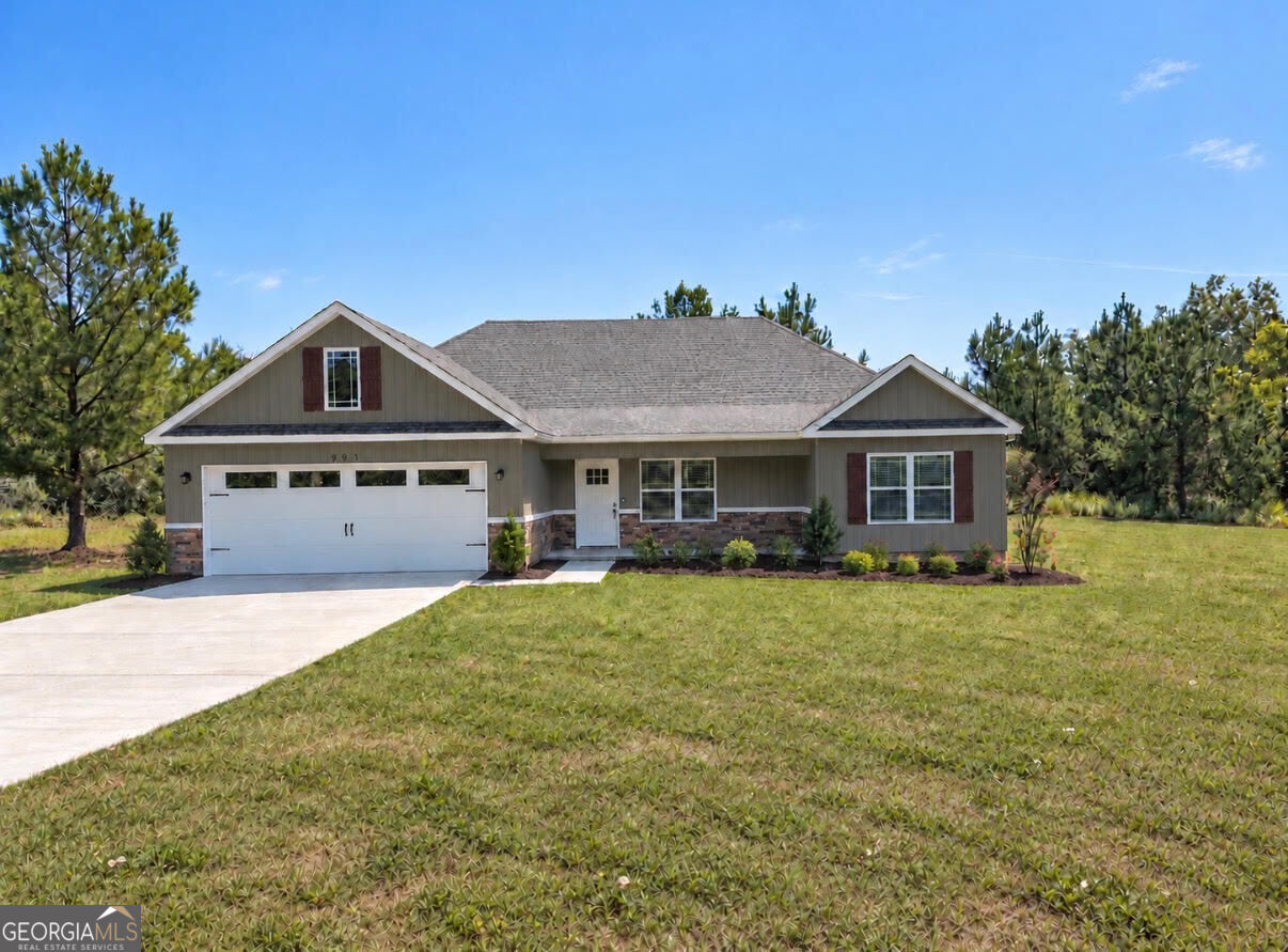 221 Buckingham Parc Circle Property Photo 1