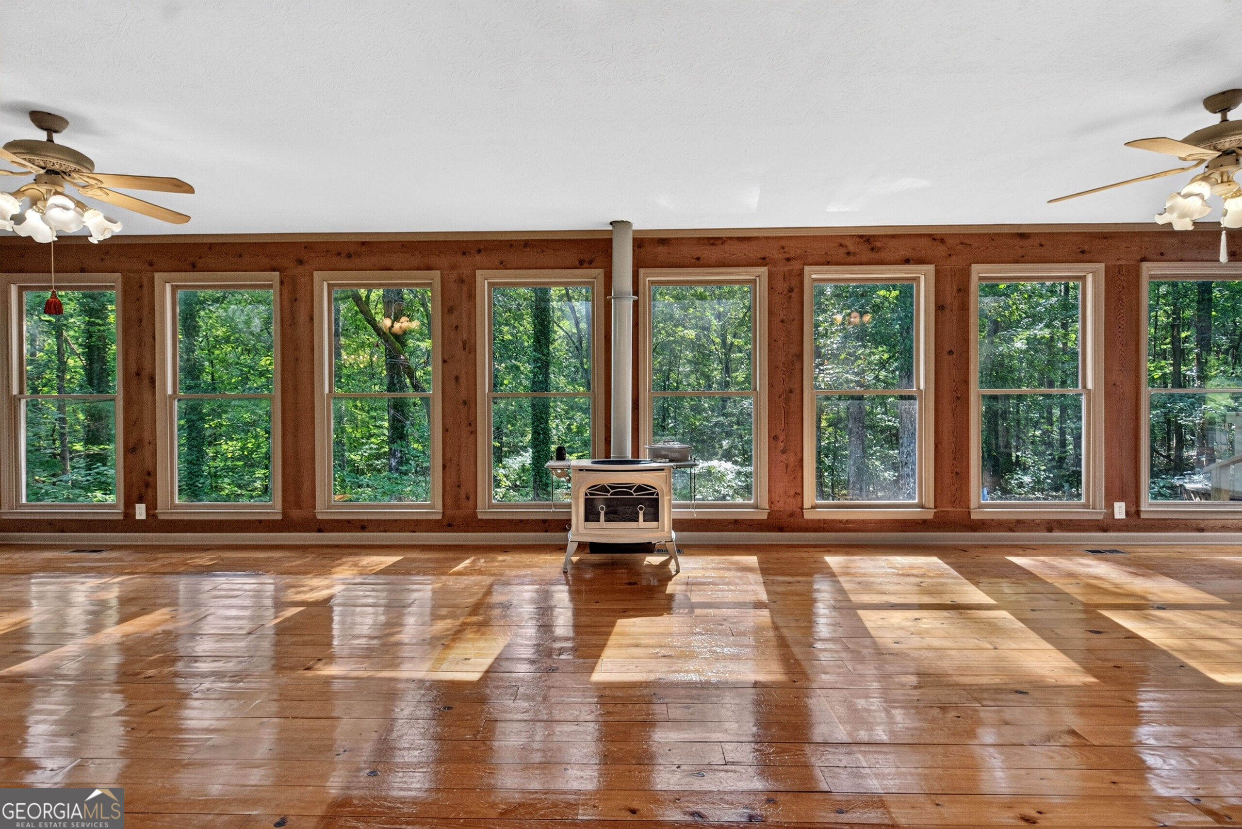 121 Hunt Road Property Photo 34