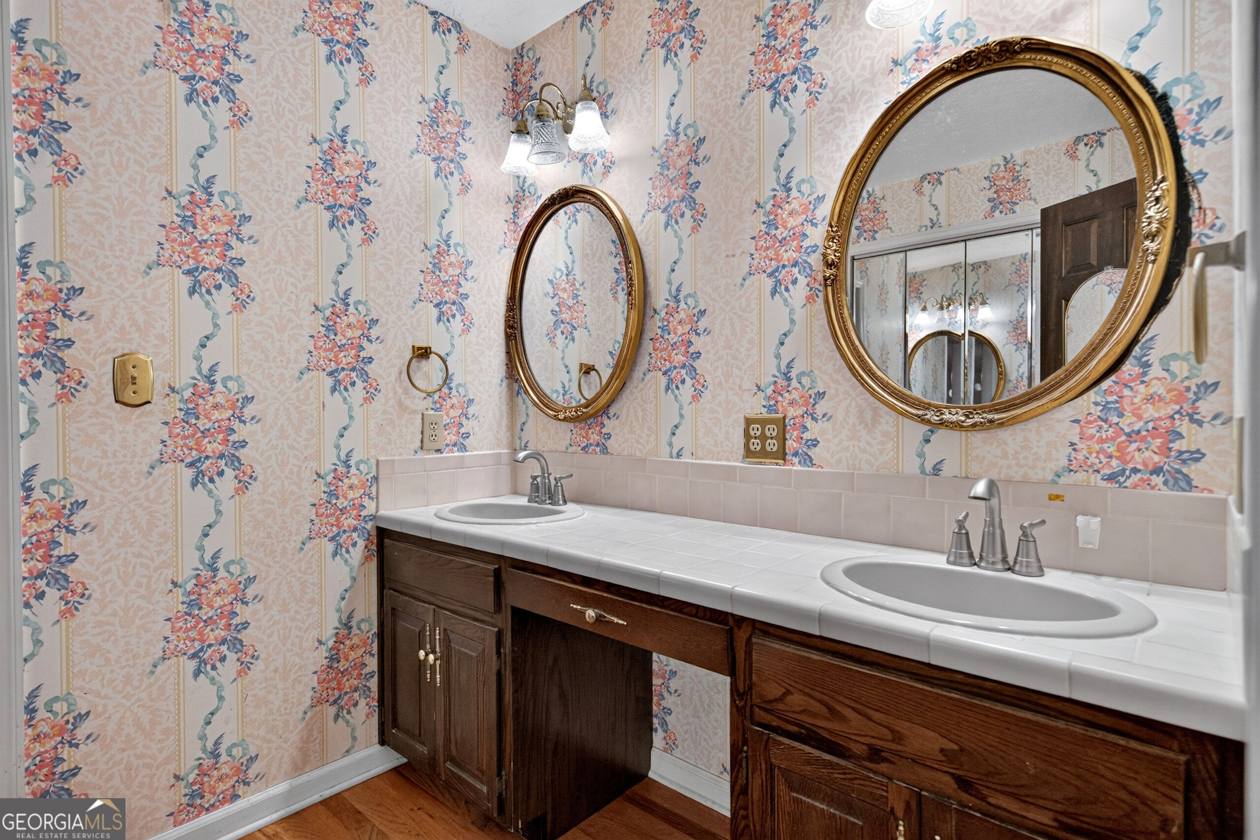 121 Hunt Road Property Photo 46
