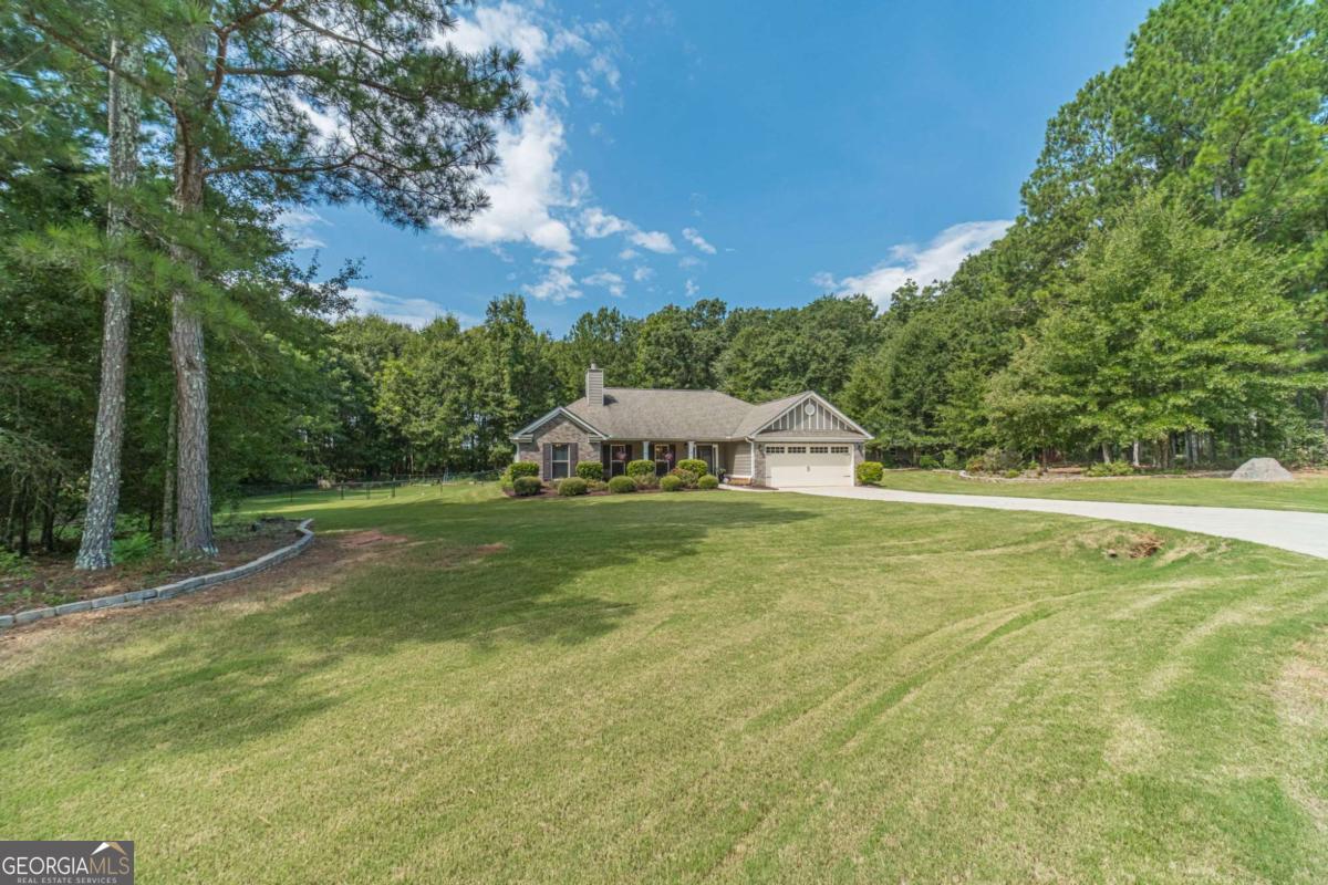 2301 Matt Michell Lane Property Photo 4