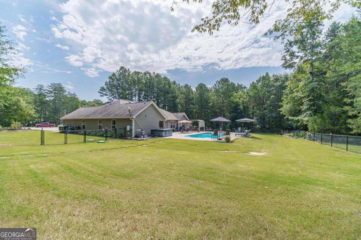 2301 Matt Michell Lane Property Photo 45