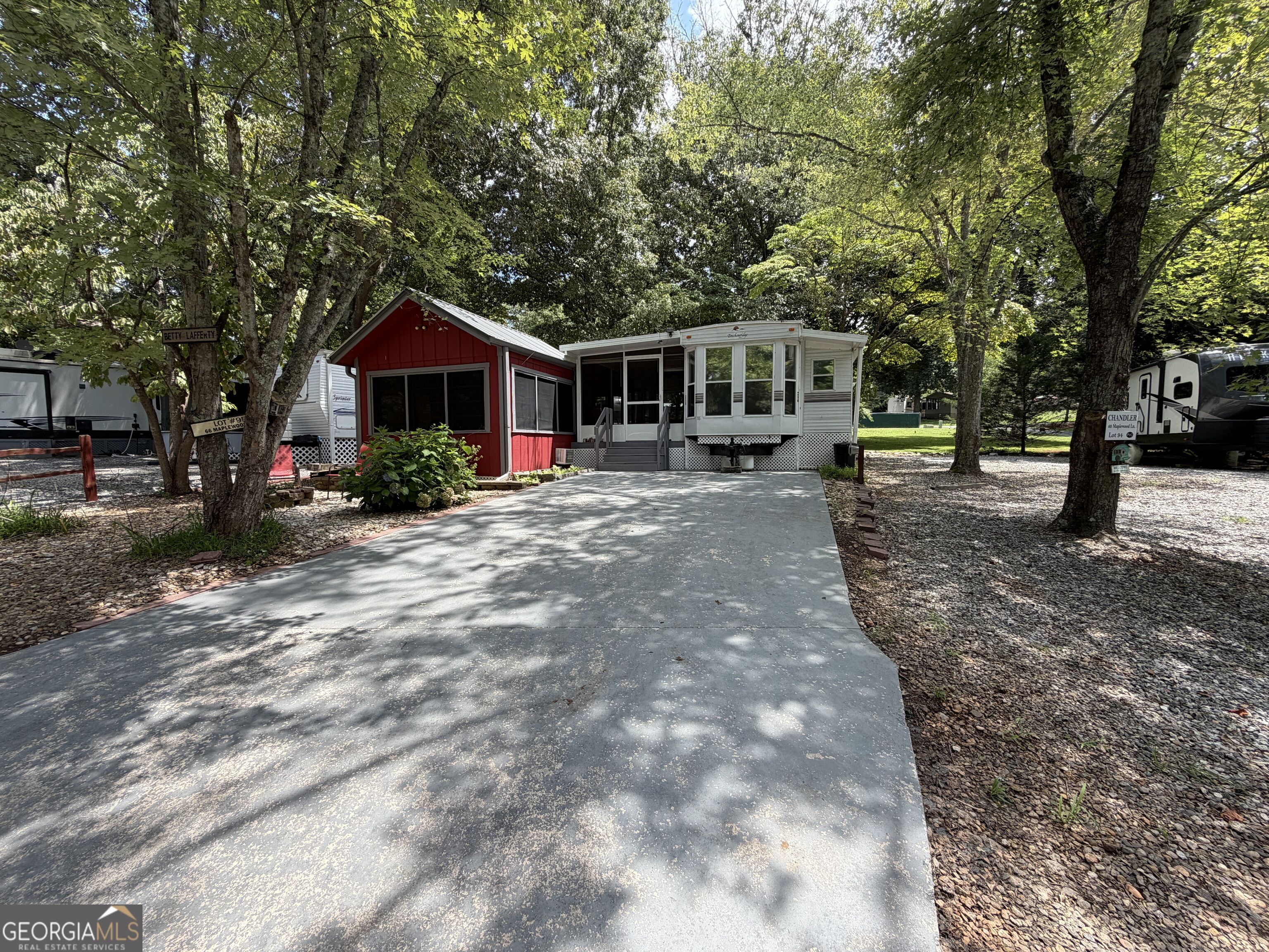 66 Maple Wood Lane Property Photo 1