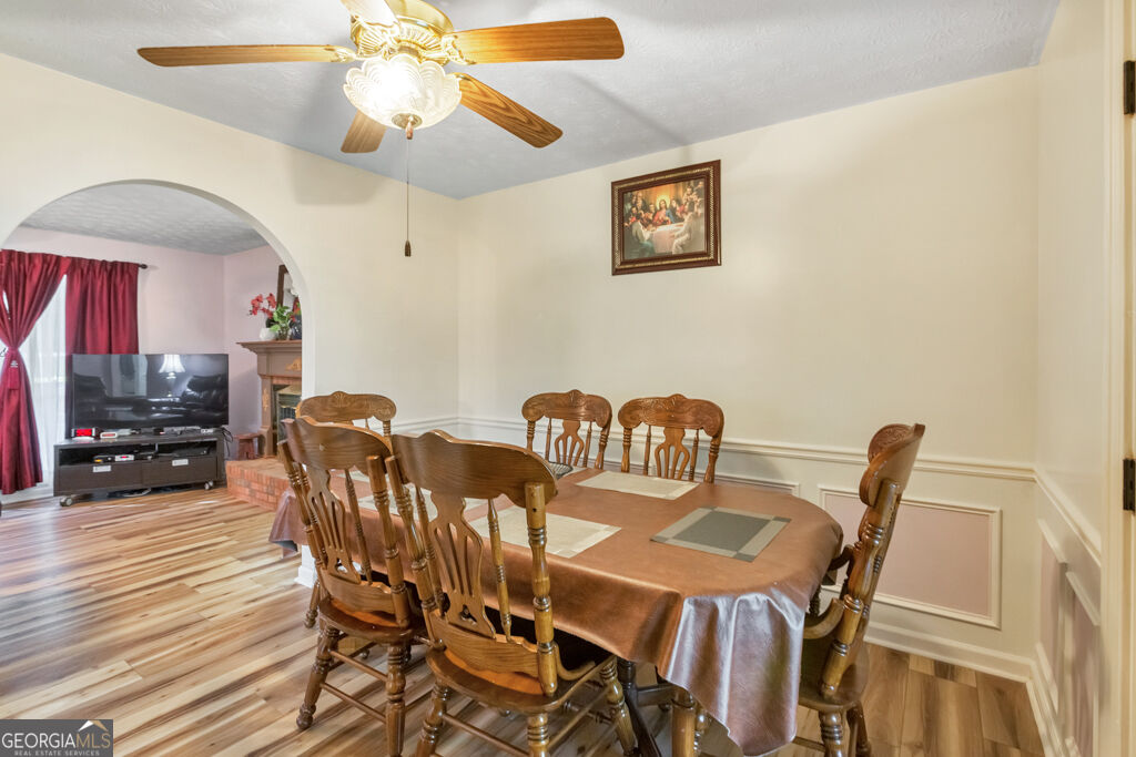 1675 Round Road Property Photo 6