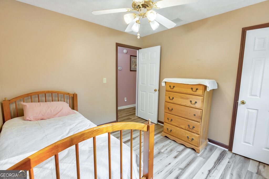 1675 Round Road Property Photo 26