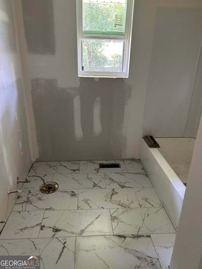 1610 Johnson Road Property Photo 4