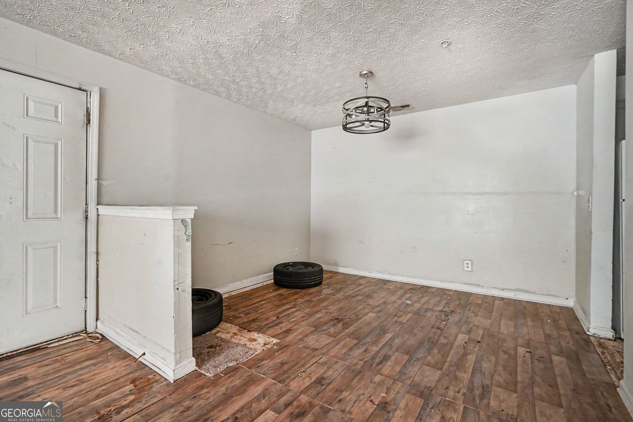 2202 Fairington Village Drive Property Photo 5