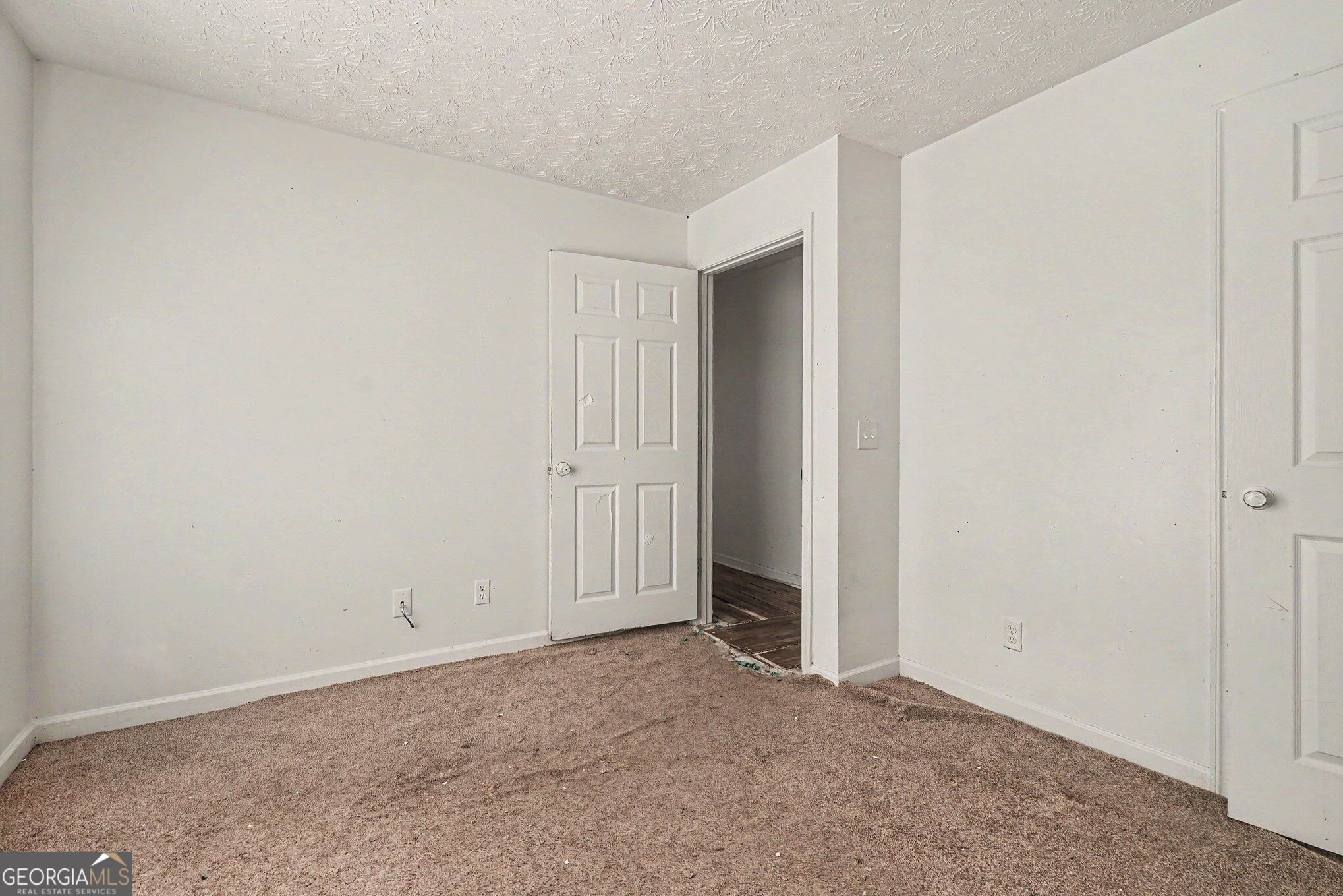 2202 Fairington Village Drive Property Photo 8