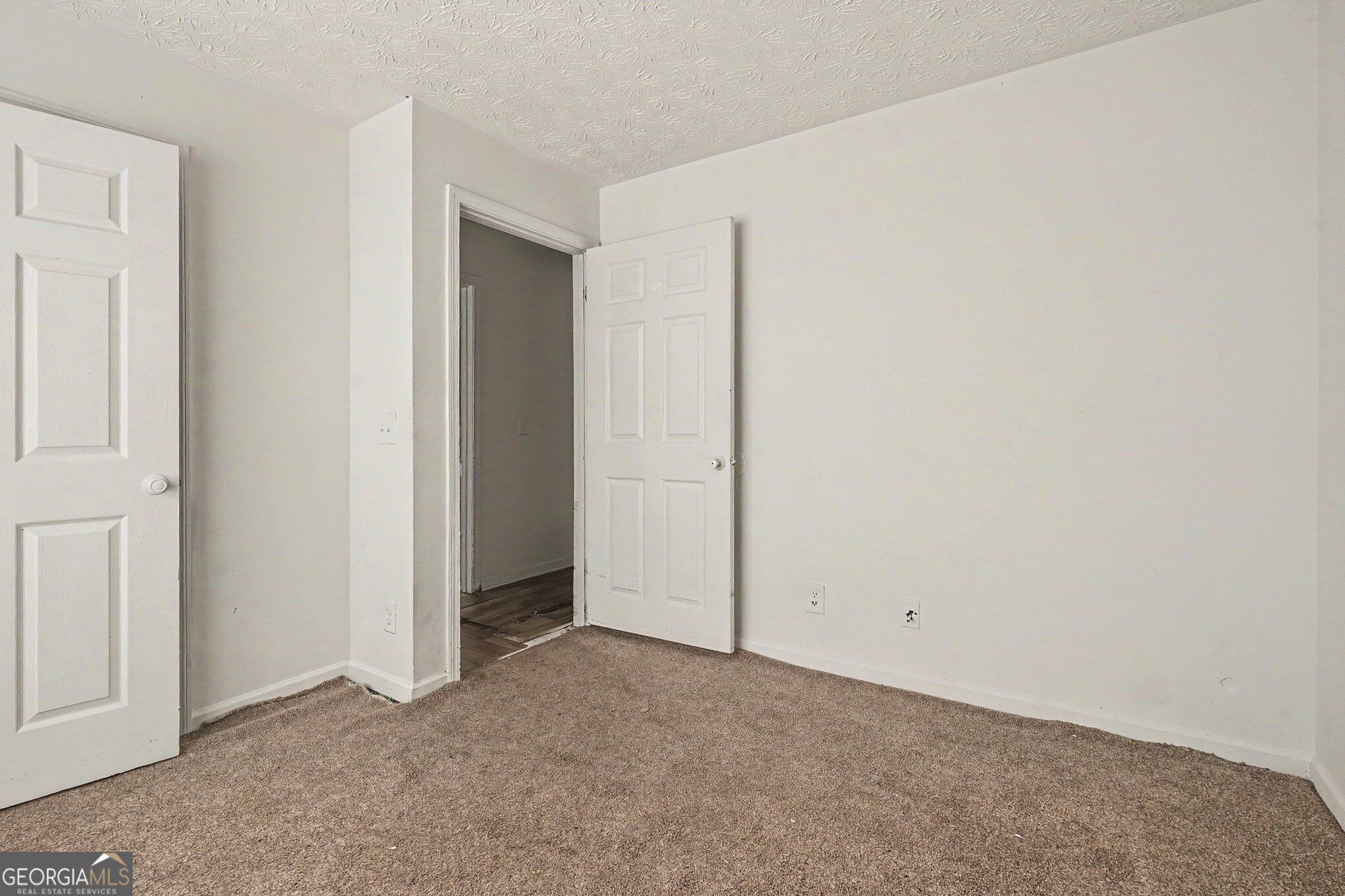 2202 Fairington Village Drive Property Photo 13