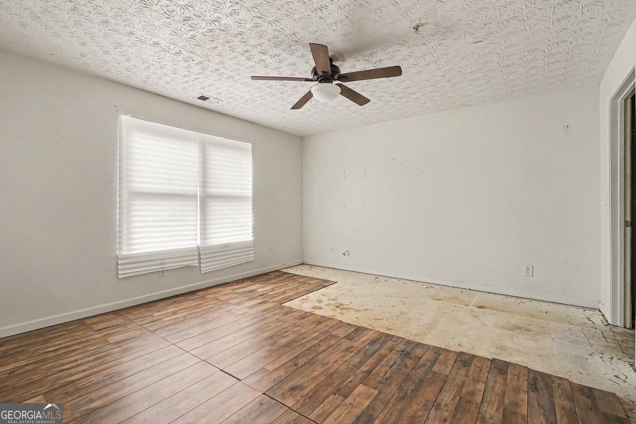 2202 Fairington Village Drive Property Photo 15