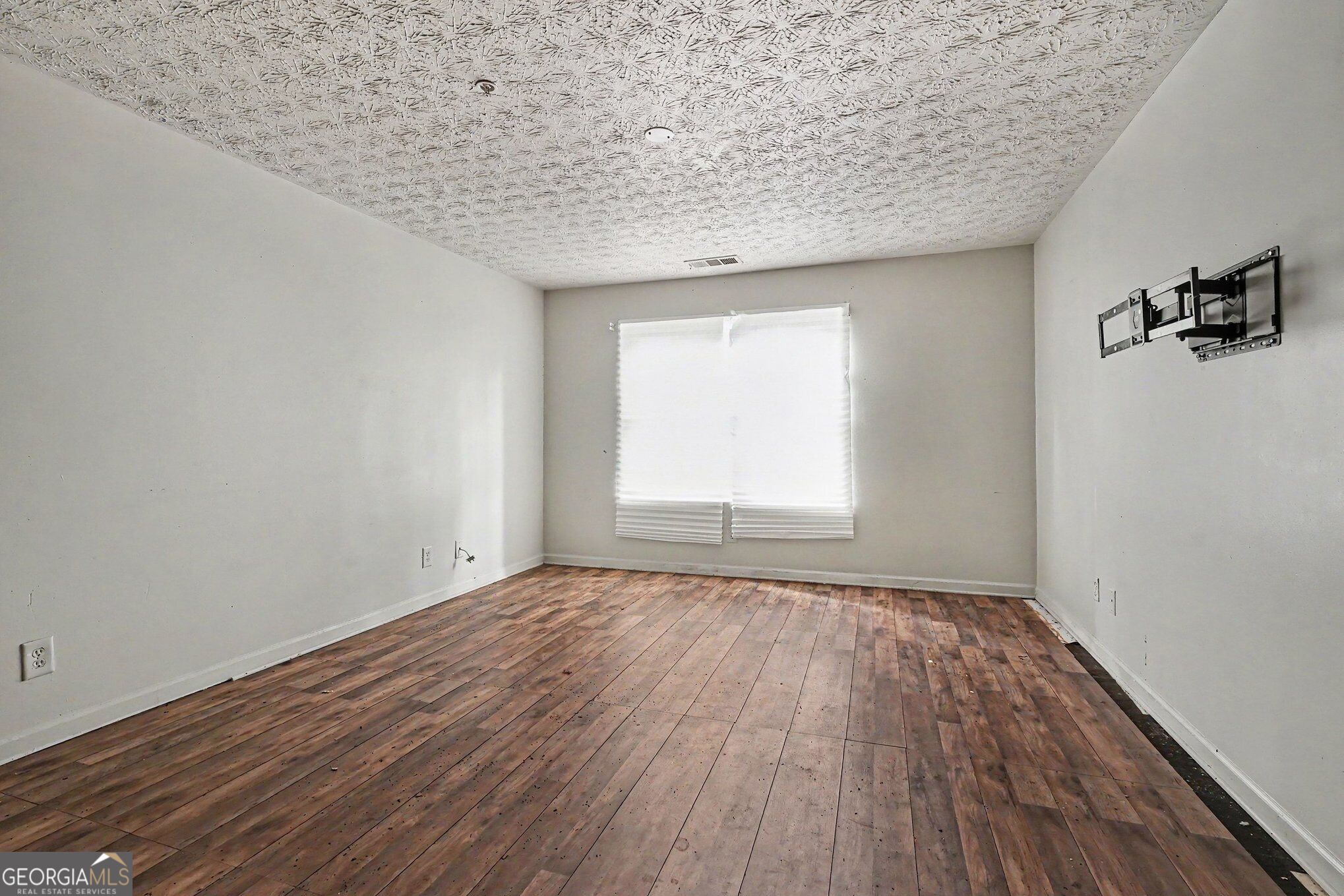 2202 Fairington Village Drive Property Photo 19