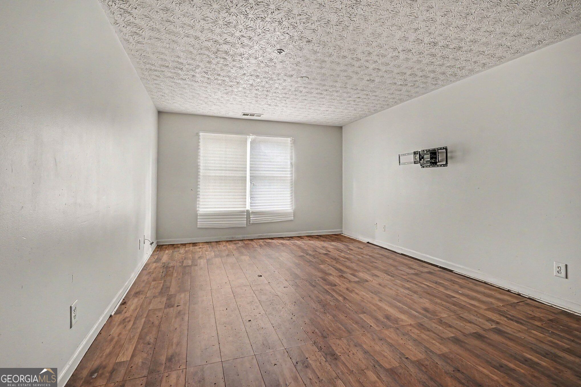 2202 Fairington Village Drive Property Photo 20