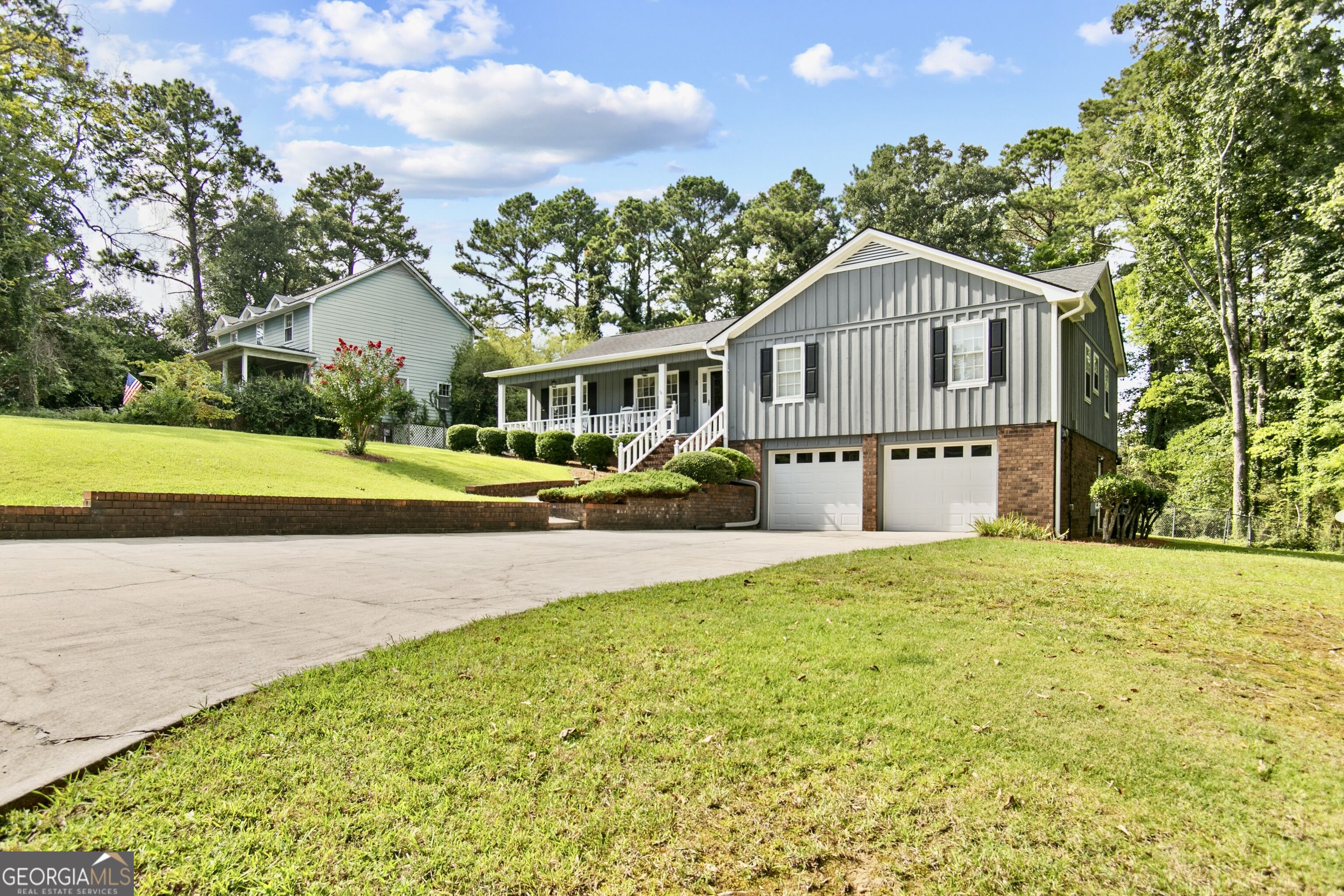 5 Shadowbrook Drive Se Property Photo 2