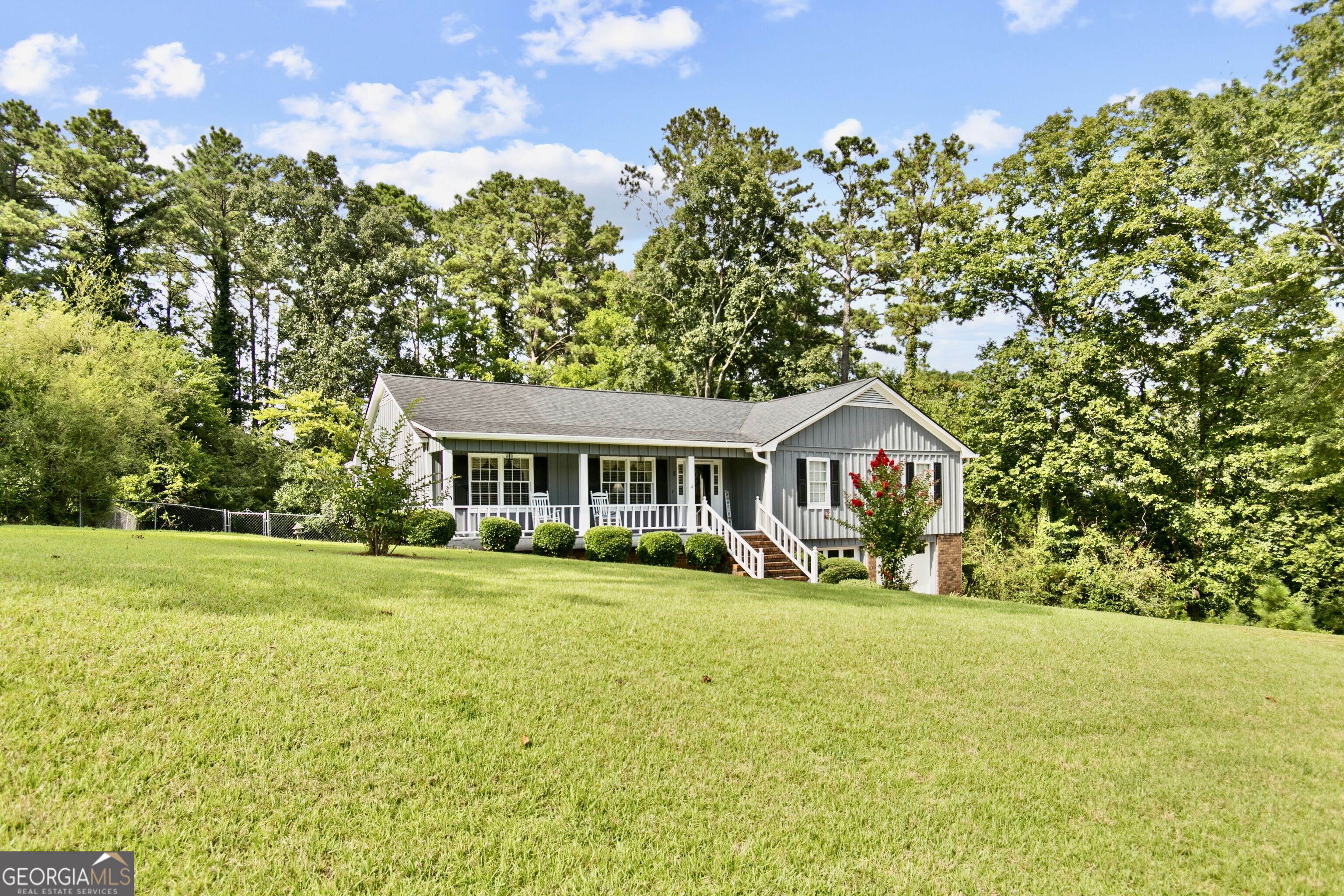 5 Shadowbrook Drive Se Property Photo 3