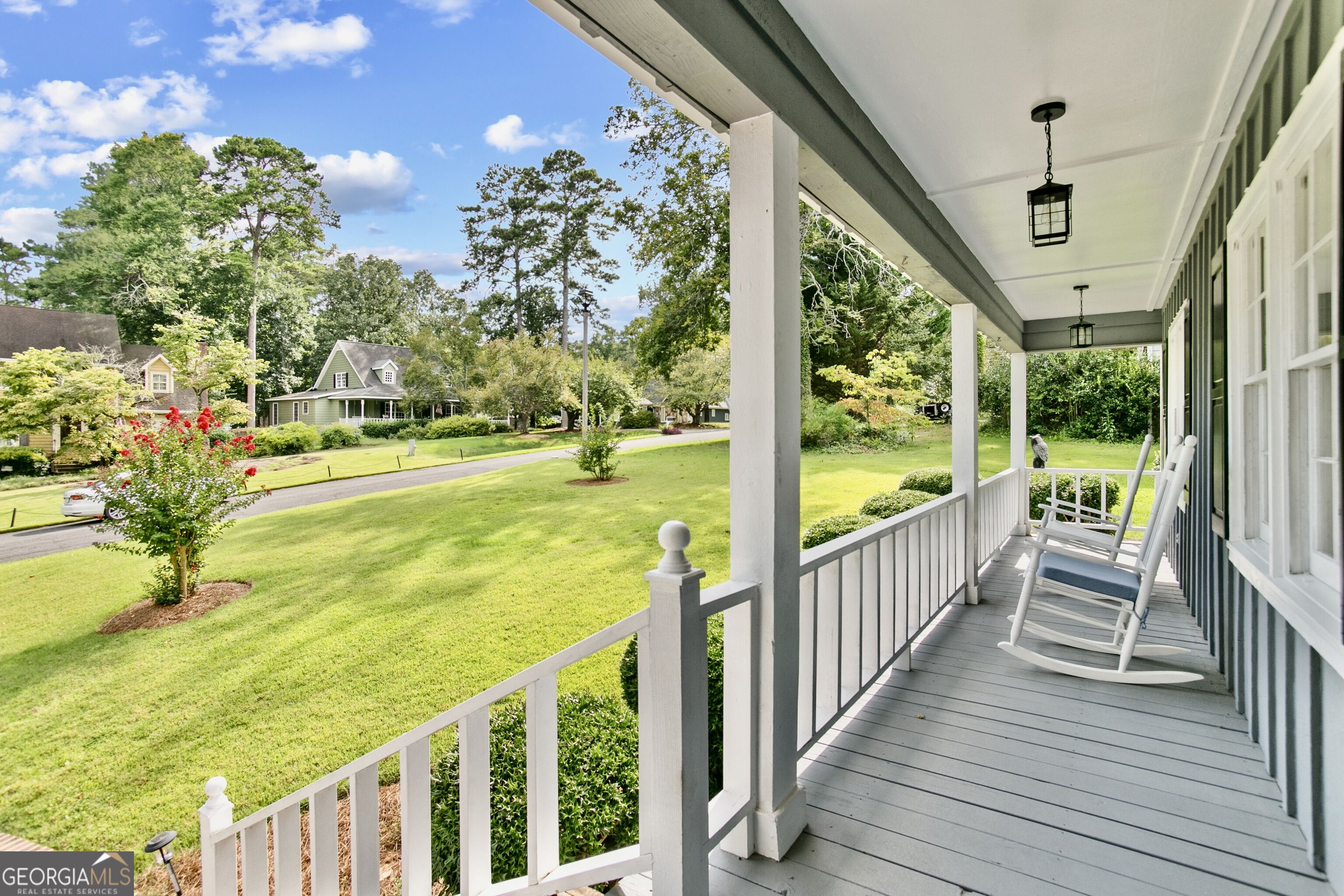 5 Shadowbrook Drive Se Property Photo 4