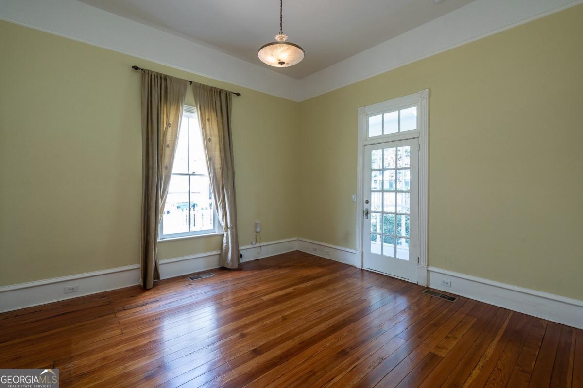 765 Woodland Avenue Se Property Photo 6