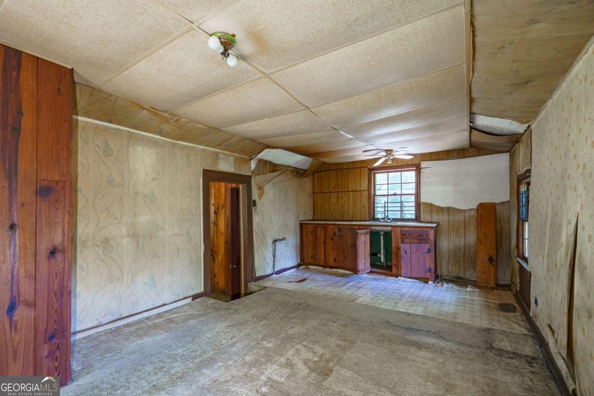 3240 Benjamin E Mays Drive Sw Property Photo 8