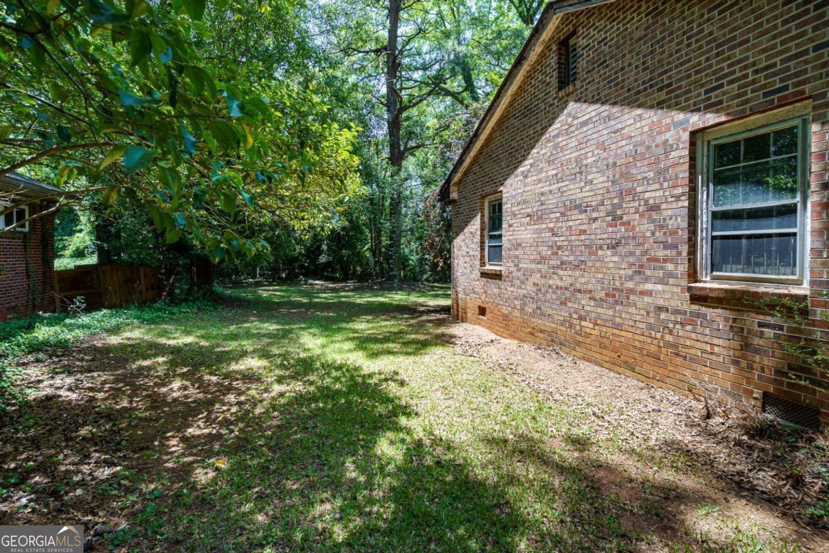 3240 Benjamin E Mays Drive Sw Property Photo 25