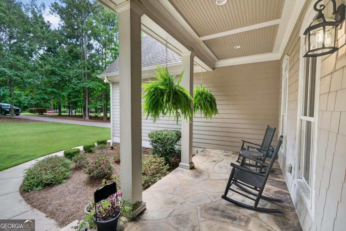 132 Country Lane Property Photo 9