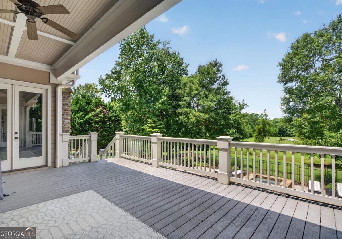 132 Country Lane Property Photo 39