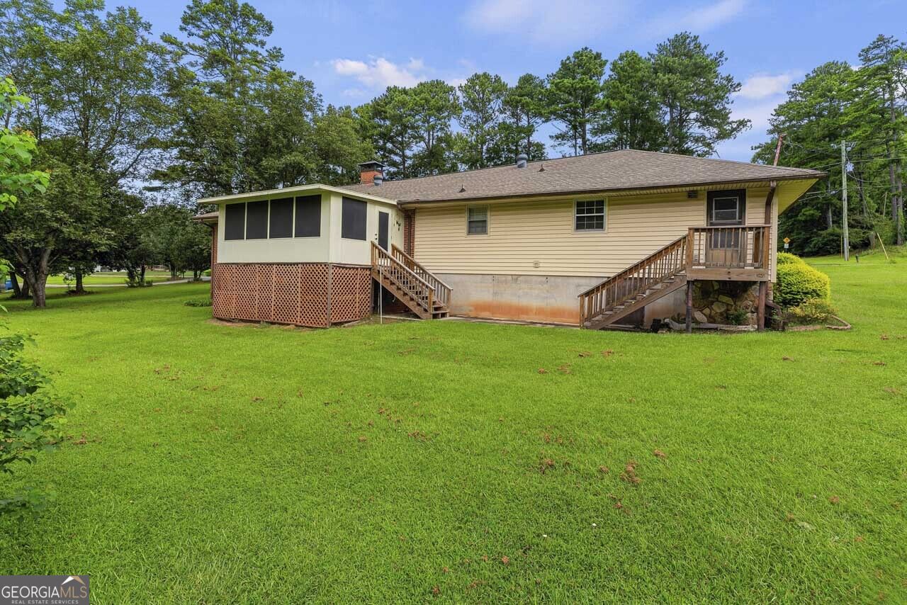 2069 Elmwood Circle Property Photo 11
