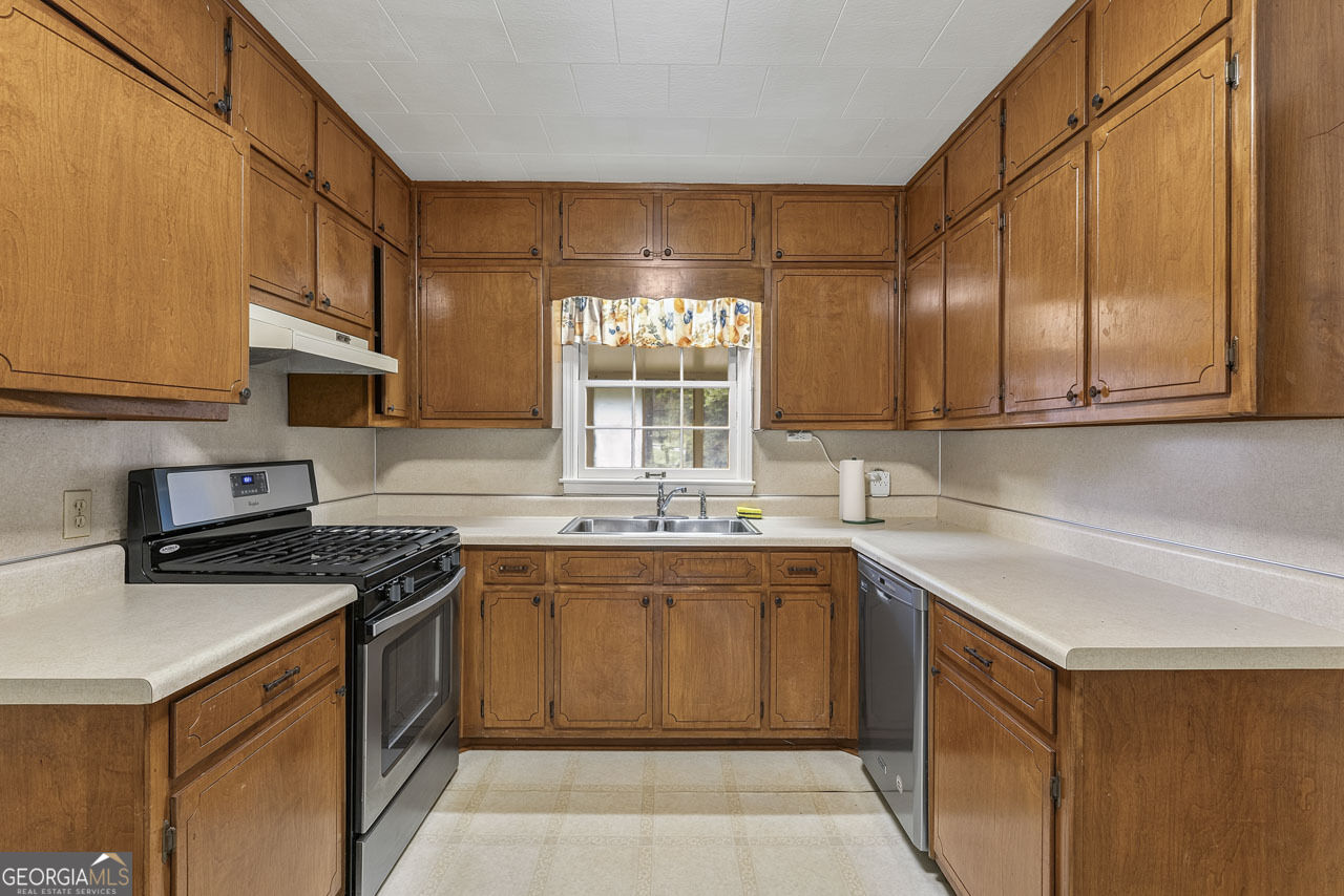 2069 Elmwood Circle Property Photo 29