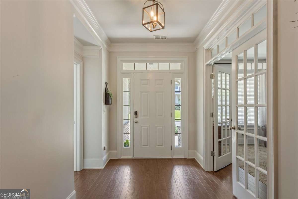 327 Carmichael Circle Property Photo 7