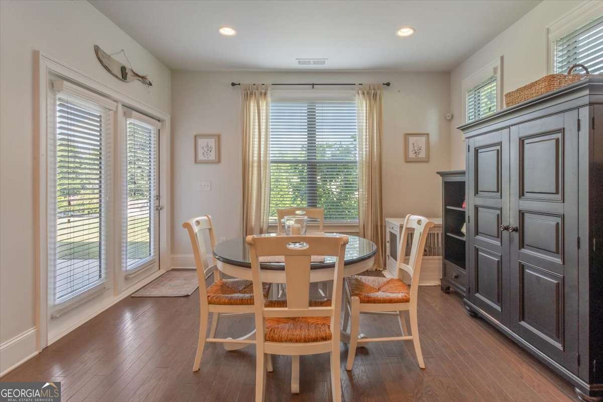 327 Carmichael Circle Property Photo 28