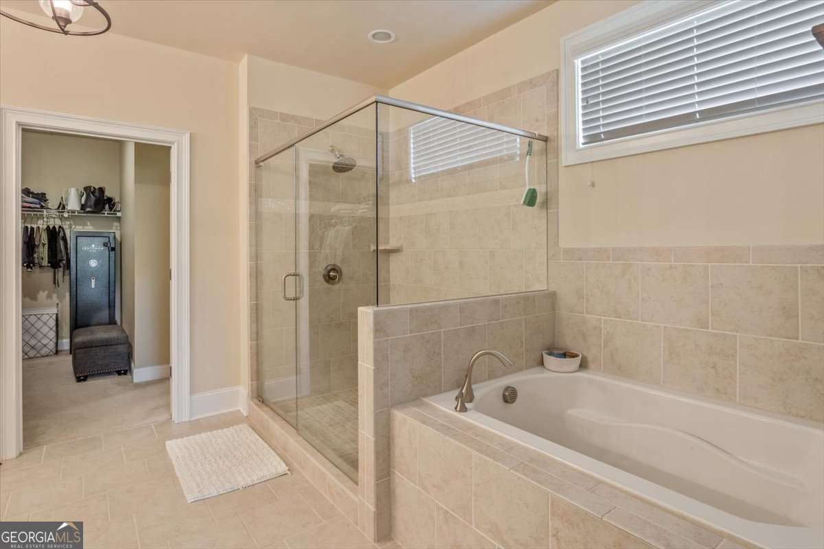 327 Carmichael Circle Property Photo 39