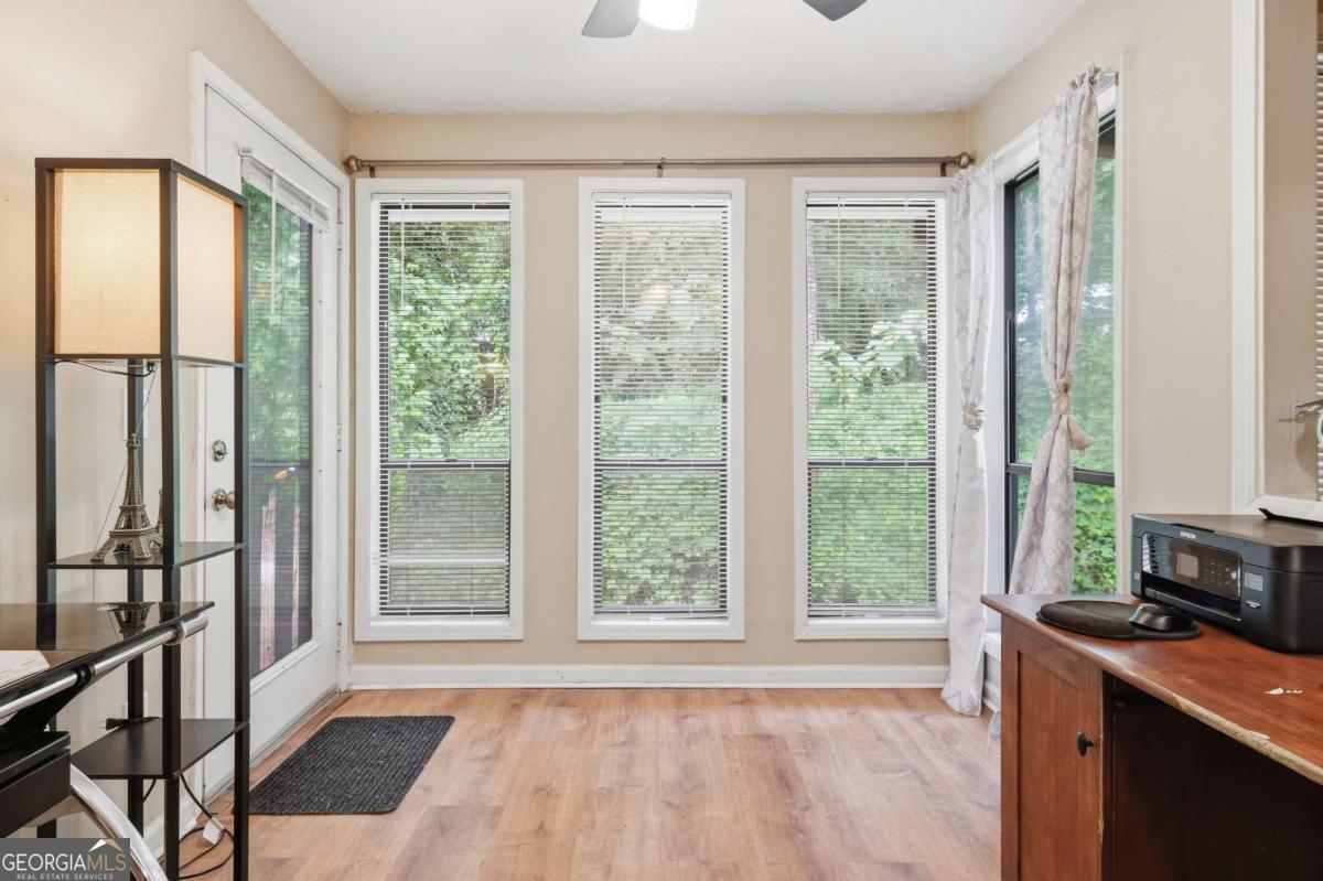 4012 Woodridge Way Property Photo 11