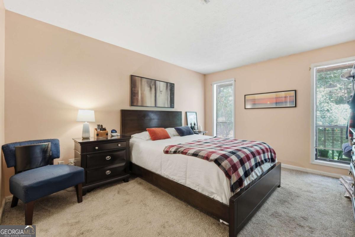 4012 Woodridge Way Property Photo 13