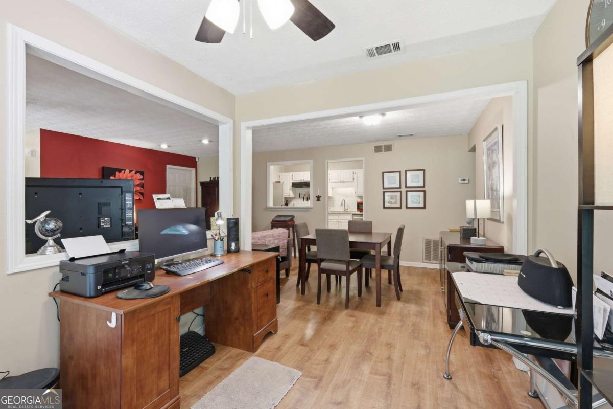 4012 Woodridge Way Property Photo 19