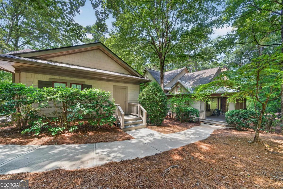1091 Lockets Trail Property Photo 1