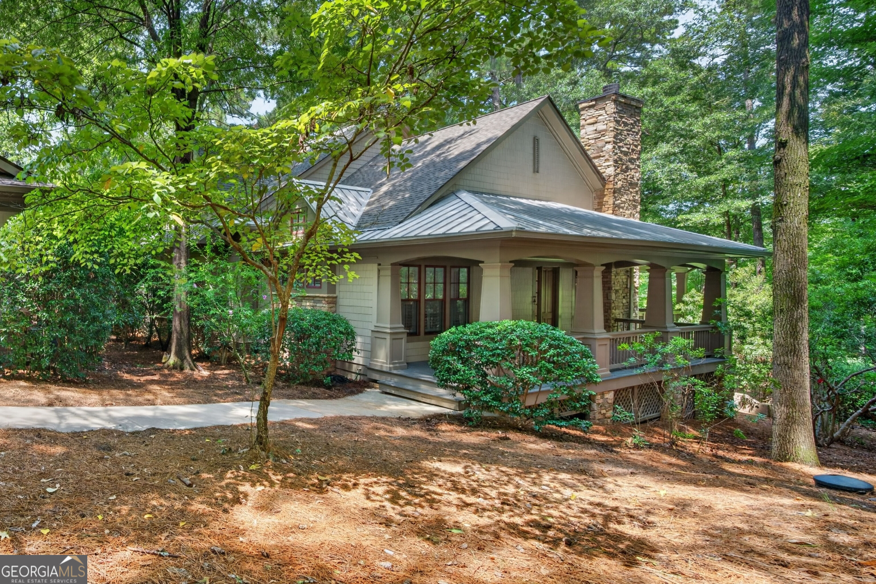 1091 Lockets Trail Property Photo 1