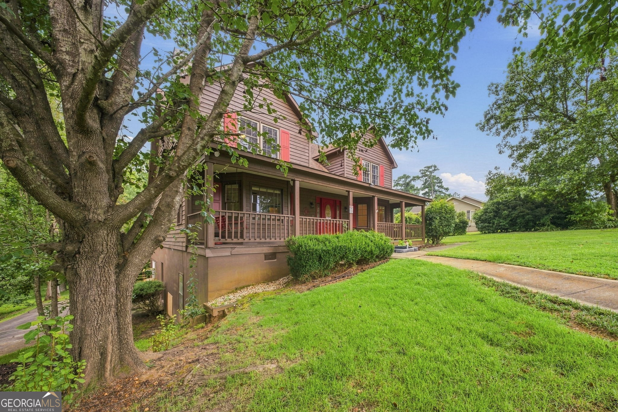 6376 Mansion Drive Property Photo 2