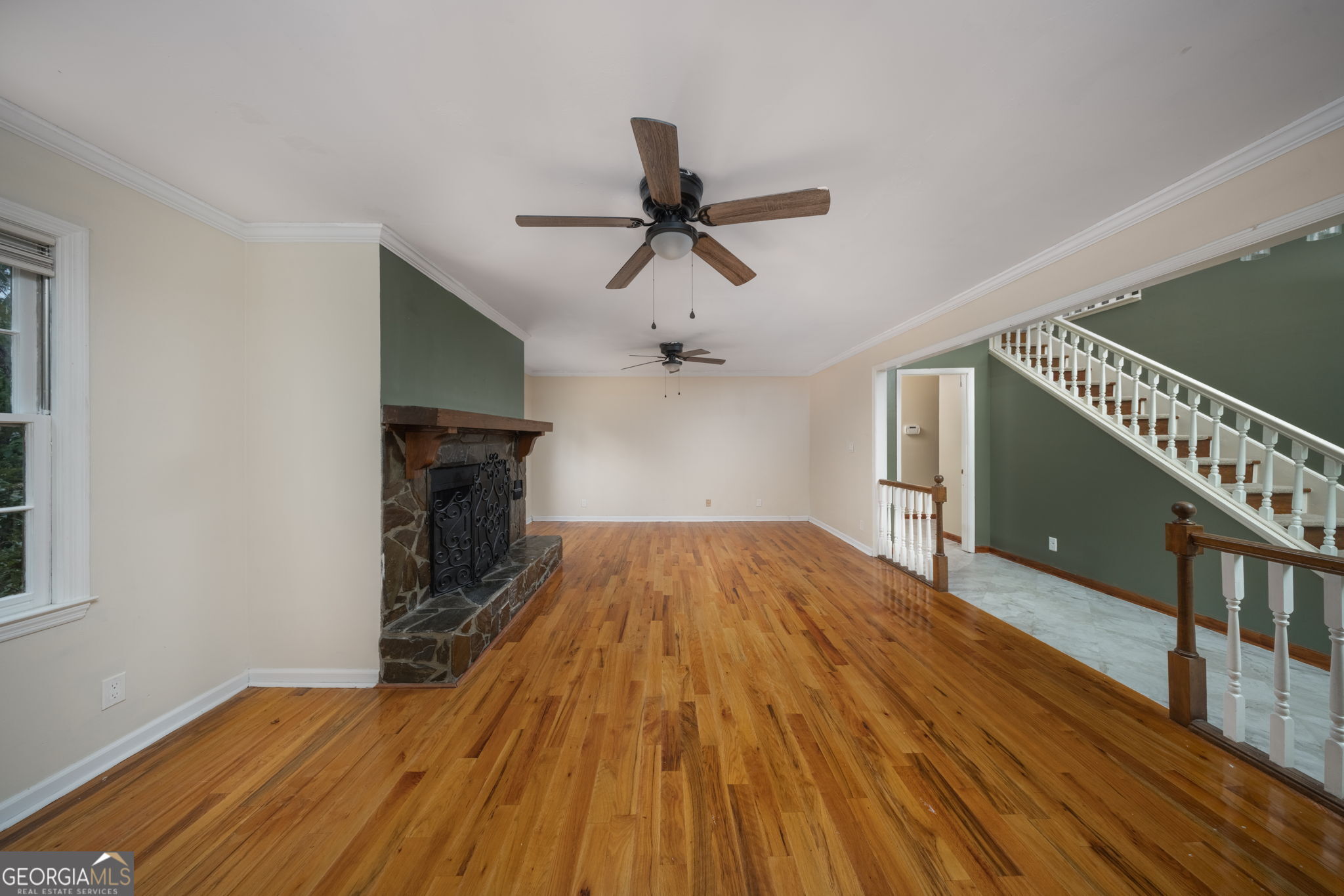 6376 Mansion Drive Property Photo 9