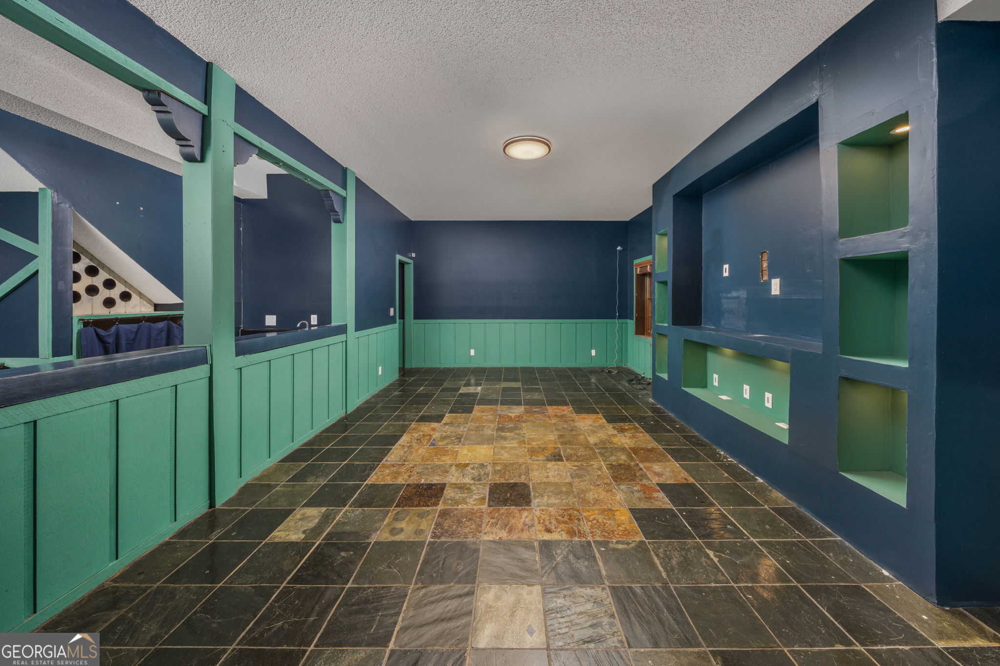 6376 Mansion Drive Property Photo 23