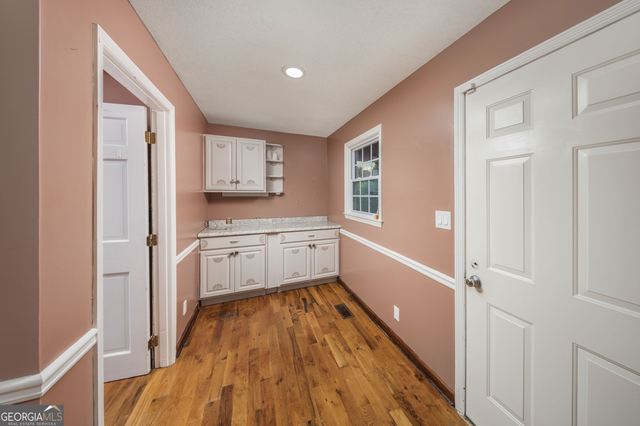 6376 Mansion Drive Property Photo 32