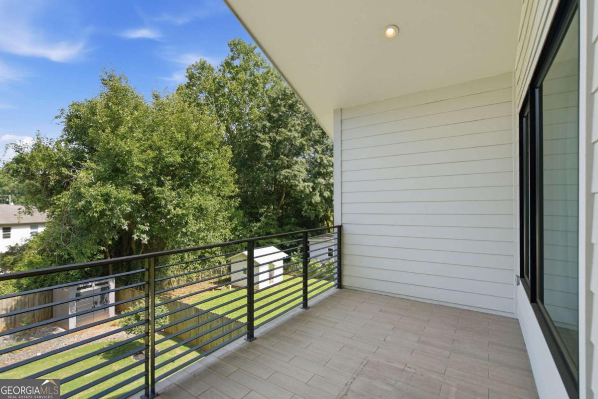 770 Livingstone Place Property Photo 39
