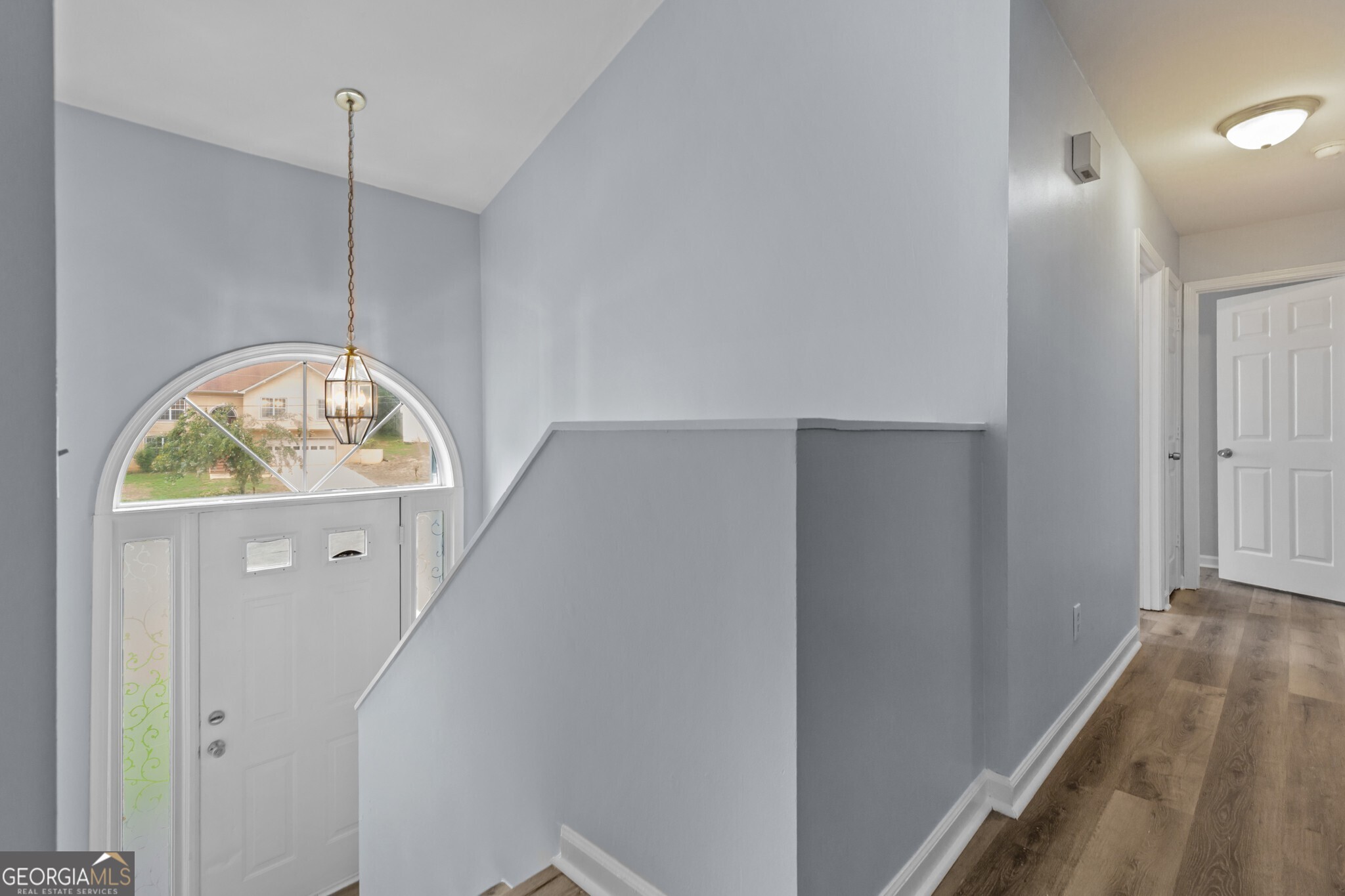 2262 Cobb Creek Drive Property Photo 2