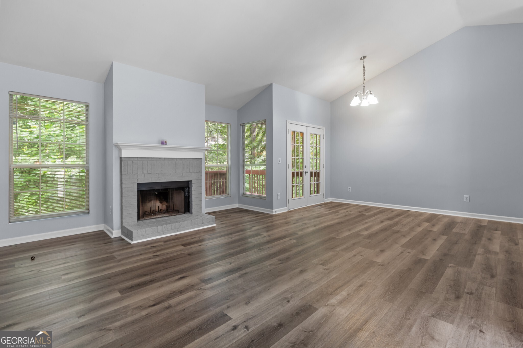 2262 Cobb Creek Drive Property Photo 3