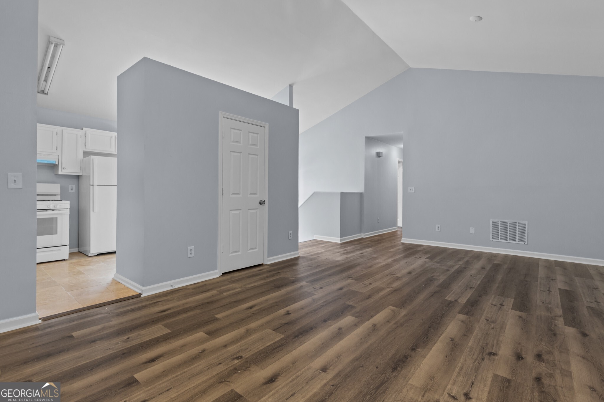 2262 Cobb Creek Drive Property Photo 8