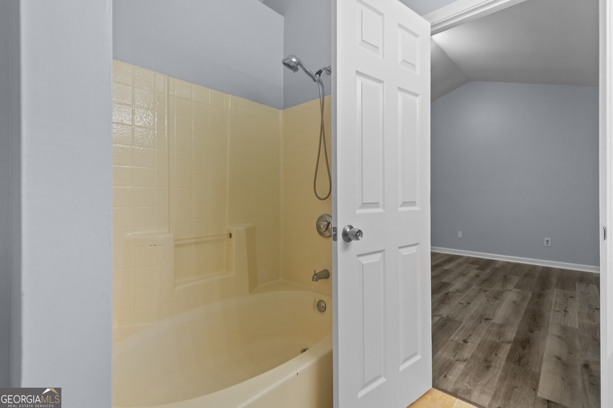 2262 Cobb Creek Drive Property Photo 18