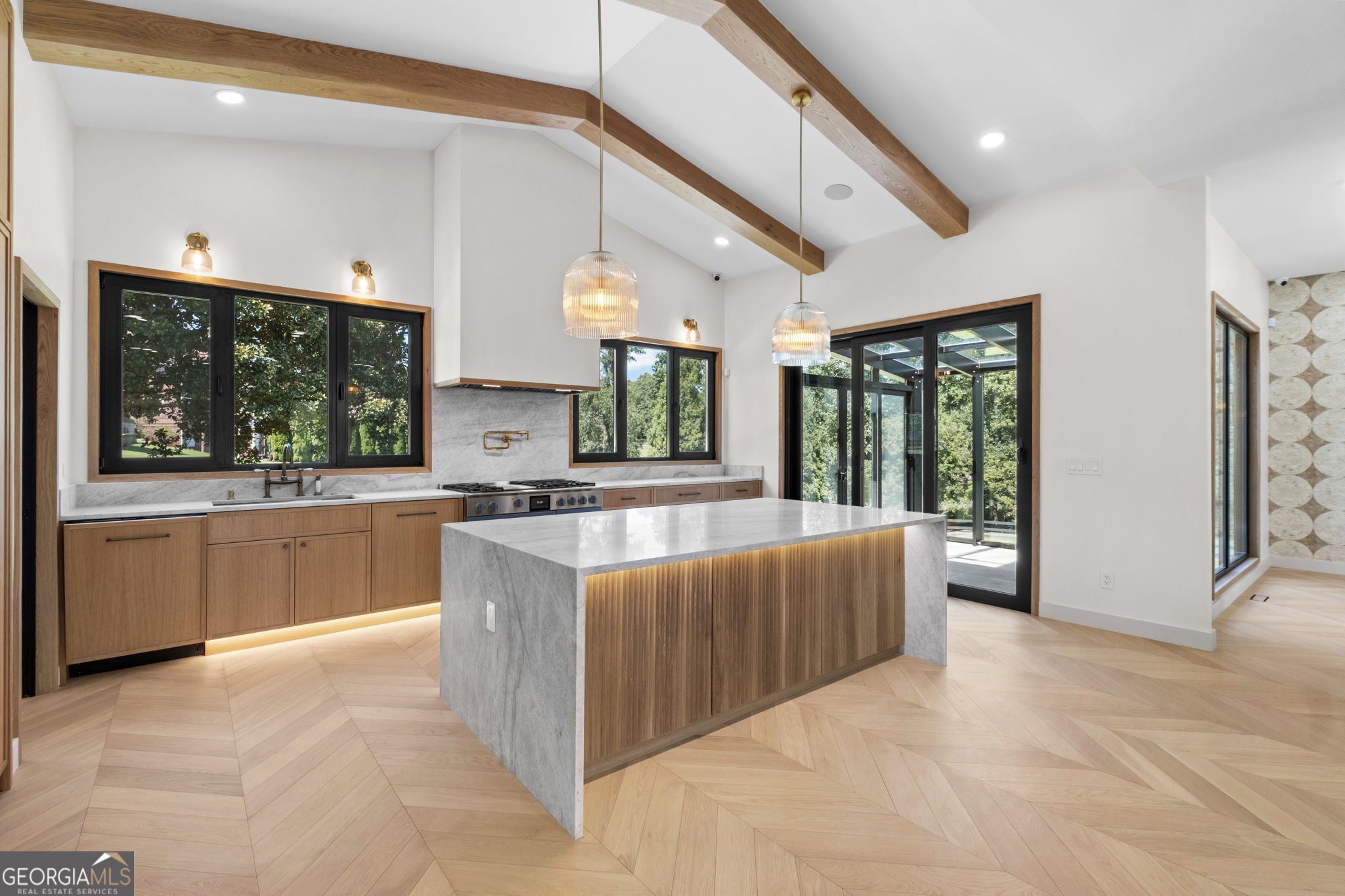 14735 Wood Road Property Photo 14