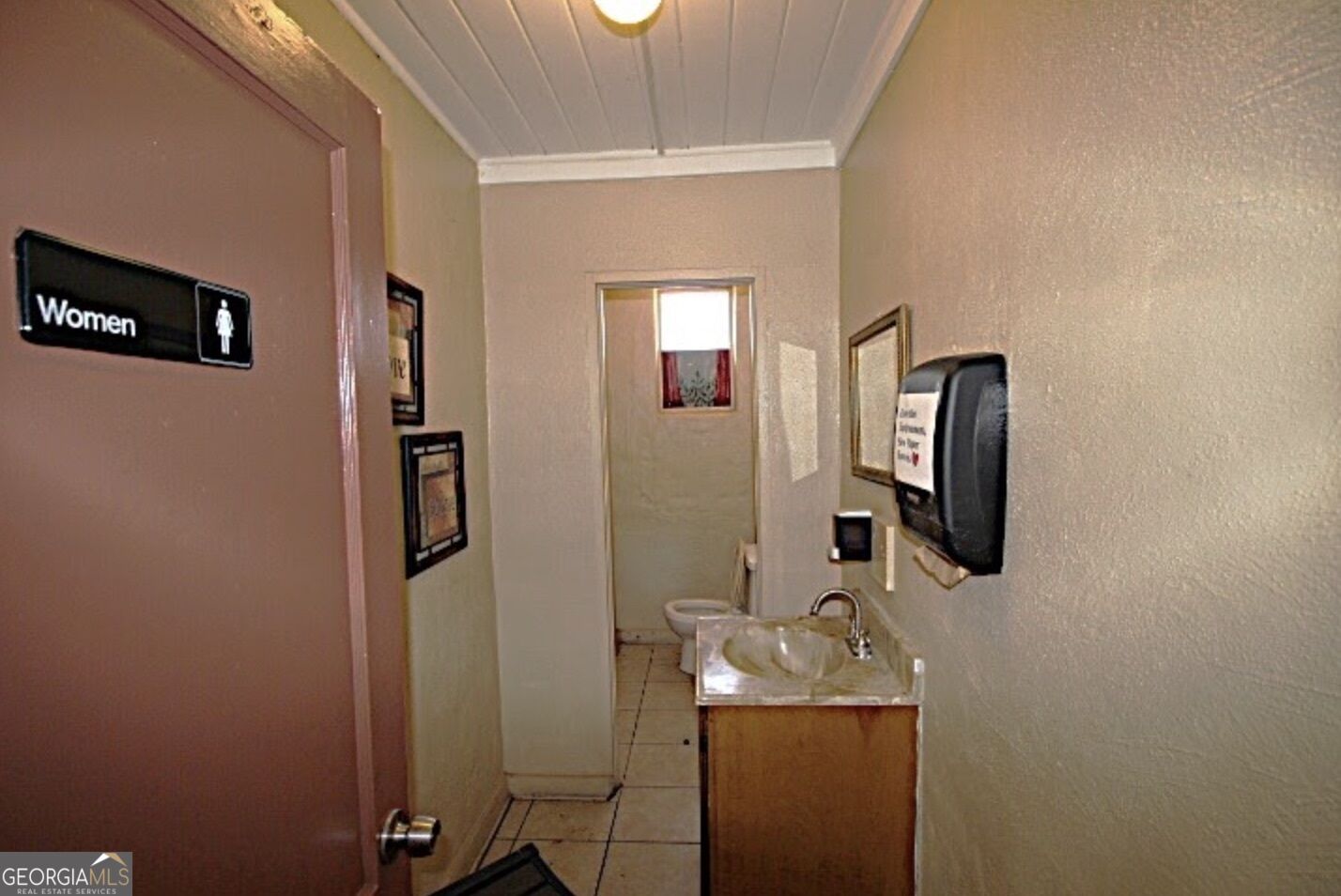 10155 N Main Street Property Photo 19
