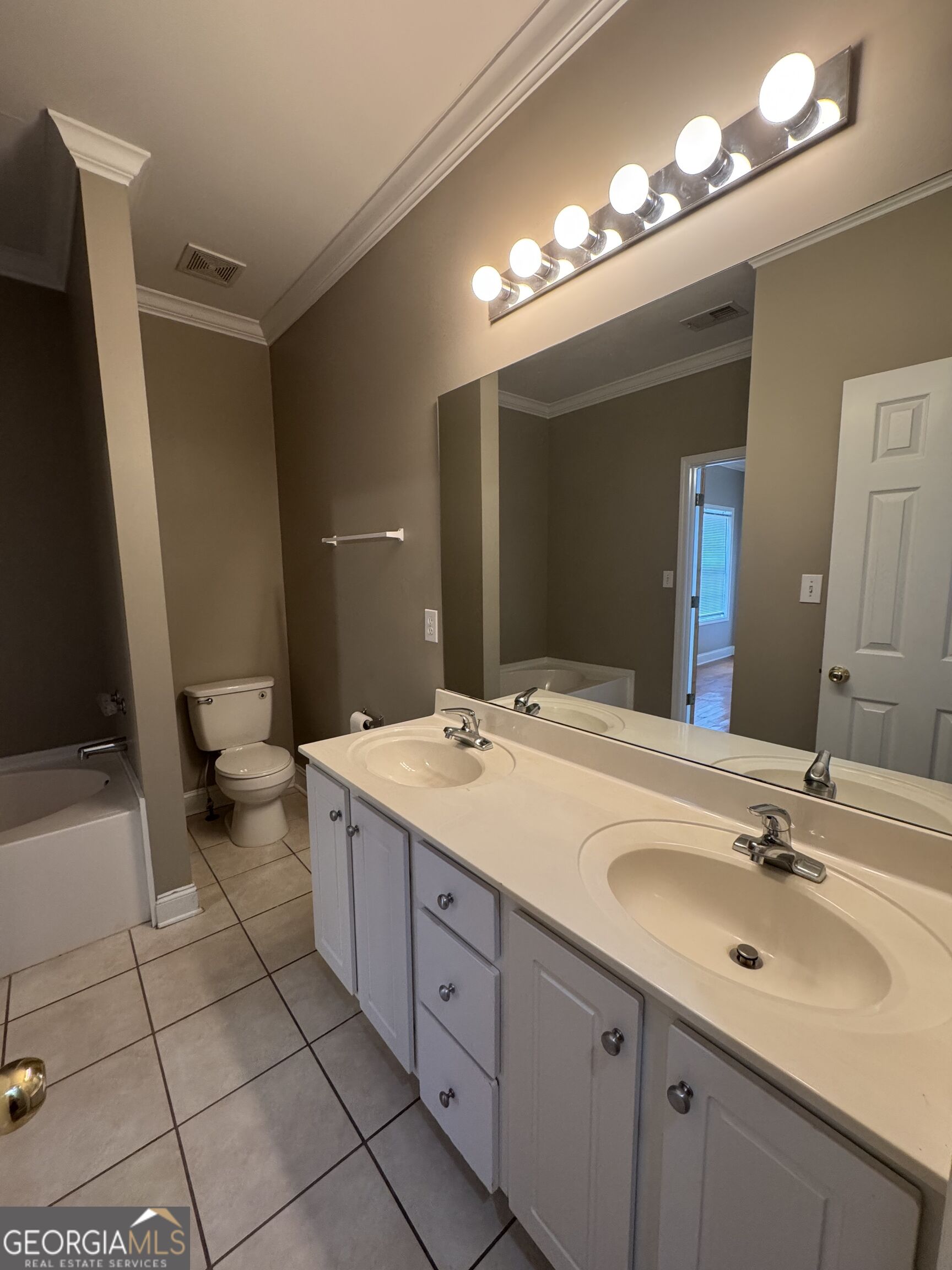 223 Milford Drive Property Photo 11