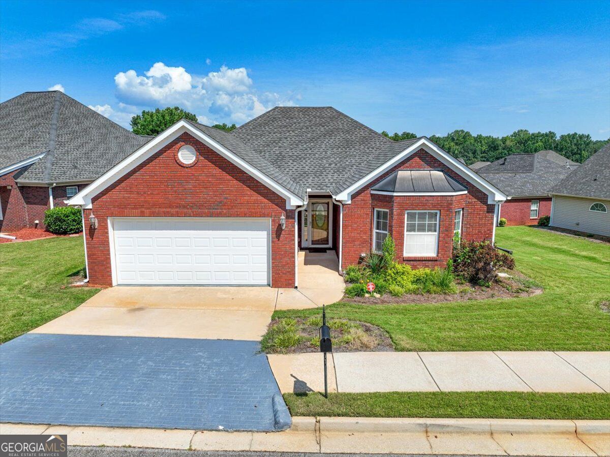 293 Prominent Loop Property Photo 8